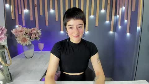 Snapshot of atheena__ chatting on May 27, 2026, 12:46 pm Athenea online show from May 27, 2026, 12:46 pm
