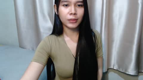 Snapshot of atheena_charm chatting on December 23, 2024, 7:41 pm Athena online show from December 23, 2024, 7:41 pm