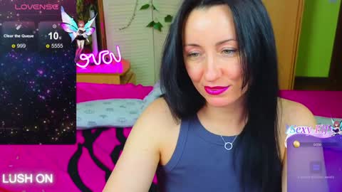 Snapshot of athena_starry chatting on February 3, 2025, 11:42 am athena starry online show from February 3, 2025, 11:42 am