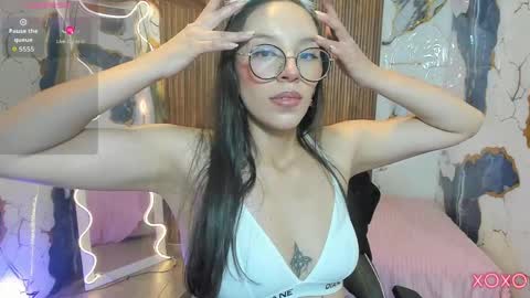 Atenea online show from April 1, 2026, 3:40 am