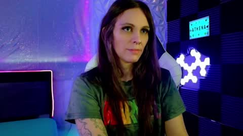 Snapshot of athenaautumn chatting on February 6, 2025, 10:04 am Athena Autumn online show from February 6, 2025, 10:04 am