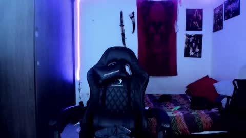 Snapshot of atheneoo_ chatting on February 27, 2025, 9:11 am athenauwu online show from February 27, 2025, 9:11 am