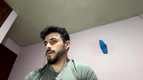 Snapshot of athlete_boy22 chatting on October 12, 2025, 9:30 am Atlas online show from October 12, 2025, 9:30 am