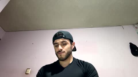 Snapshot of athlete_boy22 chatting on October 22, 2025, 1:39 am Atlas online show from October 22, 2025, 1:39 am