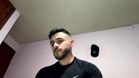 Snapshot of athlete_boy22 chatting on October 24, 2025, 2:19 am Atlas online show from October 24, 2025, 2:19 am