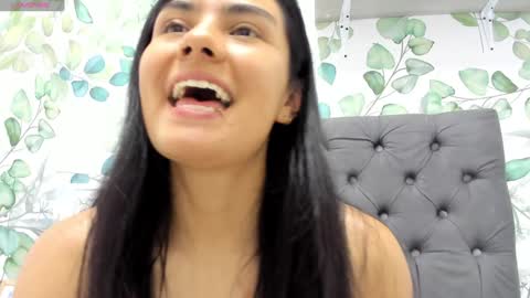 Snapshot of atilana_diaz chatting on January 27, 2025, 5:48 pm Atilana Diaz online show from January 27, 2025, 5:48 pm