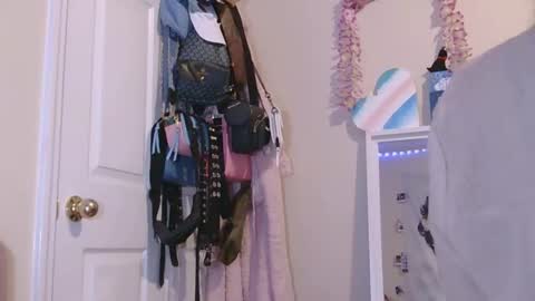 Snapshot of atirahcali chatting on May 4, 2026, 3:13 am AtirahCali online show from May 4, 2026, 3:13 am