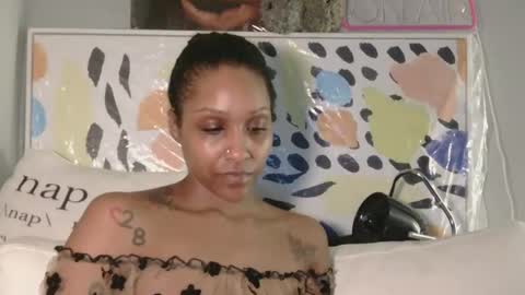 Snapshot of atirahcali chatting on May 27, 2026, 12:35 pm AtirahCali online show from May 27, 2026, 12:35 pm