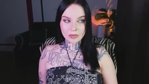 online every day between 10am-23pm online show from January 6, 2026, 2:15 am