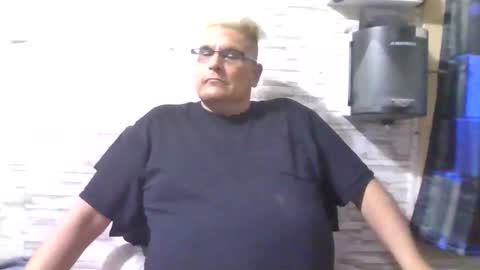 A online show from February 6, 2025, 10:15 am