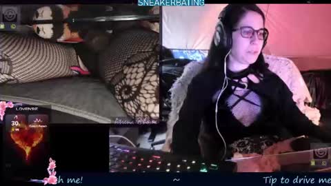 Snapshot of atrena chatting on June 27, 2026, 12:37 am Atrena online show from June 27, 2026, 12:37 am