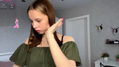 Jolyn online show from April 29, 2026, 4:16 am