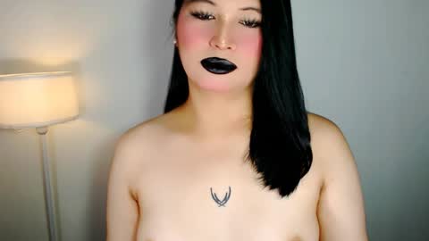 Snapshot of audreyholloway chatting on May 6, 2026, 6:52 am Audrey online show from May 6, 2026, 6:52 am