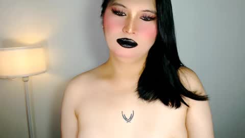 Snapshot of audreyholloway chatting on May 23, 2026, 9:35 am Audrey online show from May 23, 2026, 9:35 am