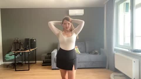 Elene online show from June 11, 2026, 8:34 am