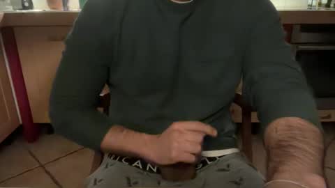 Snapshot of augustload chatting on November 12, 2025, 4:51 pm AugustLoad online show from November 12, 2025, 4:51 pm