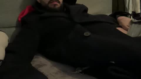 Snapshot of augustload chatting on November 18, 2025, 12:27 am AugustLoad online show from November 18, 2025, 12:27 am