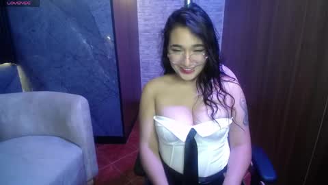 Snapshot of aura_cute_ chatting on March 29, 2026, 3:50 am aura_cute_ online show from March 29, 2026, 3:50 am