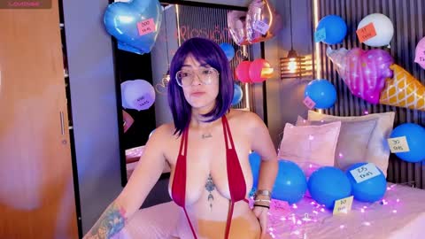 Snapshot of aurabakers chatting on February 8, 2025, 12:39 pm Aura online show from February 8, 2025, 12:39 pm