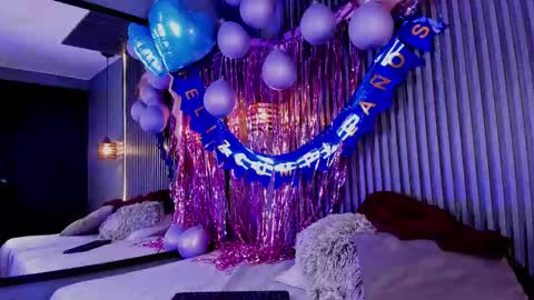 Snapshot of aurabakers chatting on March 12, 2025, 3:51 pm Aura online show from March 12, 2025, 3:51 pm