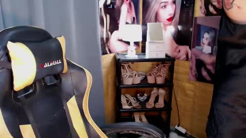 Miss awra online show from March 10, 2025, 5:22 am