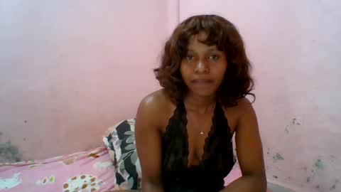 Snapshot of aurelia107 chatting on July 5, 2026, 4:19 am aurelia107 online show from July 5, 2026, 4:19 am