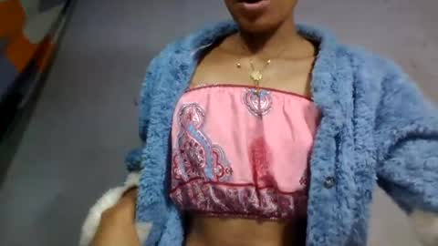 aurelie08 online show from July 14, 2026, 2:23 pm