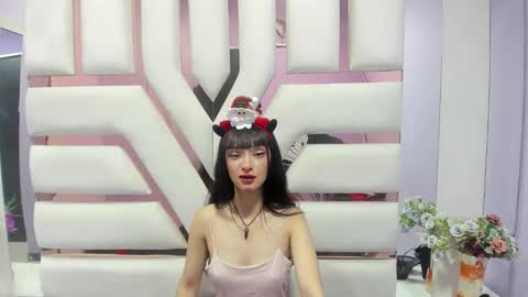 Snapshot of aurora18palmer chatting on December 11, 2024, 7:03 pm aurora online show from December 11, 2024, 7:03 pm