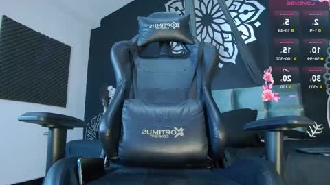 Snapshot of aurora_beller chatting on May 11, 2026, 8:17 pm Aurora Beller online show from May 11, 2026, 8:17 pm