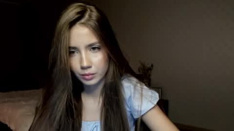 Snapshot of aurora_glow_21 chatting on November 16, 2025, 11:16 am Aurora online show from November 16, 2025, 11:16 am