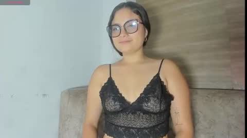 aurora_lenovic online show from June 26, 2026, 6:45 pm