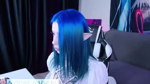 AURORA NATSUKI online show from October 17, 2025, 7:27 pm