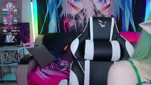 Snapshot of aurora_natsuki chatting on July 12, 2026, 9:22 am AURORA NATSUKI online show from July 12, 2026, 9:22 am