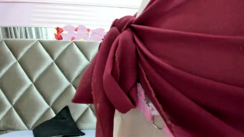 aurora_rossii online show from May 7, 2026, 2:50 am