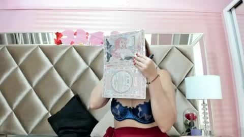 aurora_rossii online show from May 14, 2026, 3:02 am