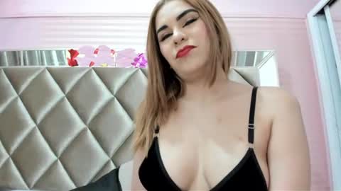 aurora_rossii online show from June 11, 2026, 3:04 am