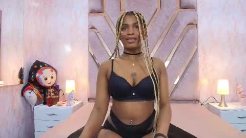 Snapshot of aurorabrow chatting on October 13, 2025, 9:04 pm Ariana online show from October 13, 2025, 9:04 pm