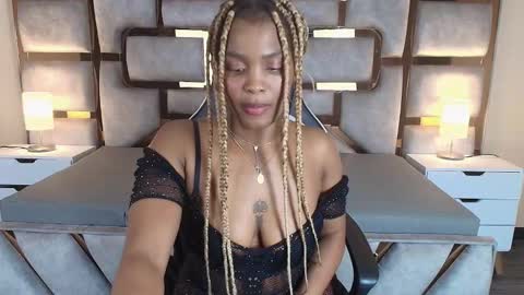 Snapshot of aurorabrow chatting on November 25, 2025, 10:54 pm Ariana online show from November 25, 2025, 10:54 pm