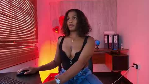 Snapshot of aurorabrow chatting on February 12, 2026, 9:54 pm Ariana online show from February 12, 2026, 9:54 pm