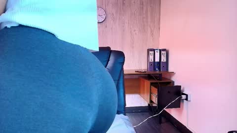 Snapshot of aurorabrow chatting on February 27, 2026, 8:20 pm Ariana online show from February 27, 2026, 8:20 pm