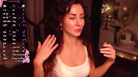 Snapshot of auroragreys chatting on December 17, 2025, 2:34 pm Aurora online show from December 17, 2025, 2:34 pm