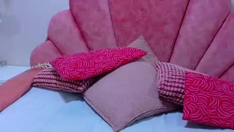 Snapshot of aurorajackson__ chatting on June 24, 2026, 2:32 am AURORA online show from June 24, 2026, 2:32 am
