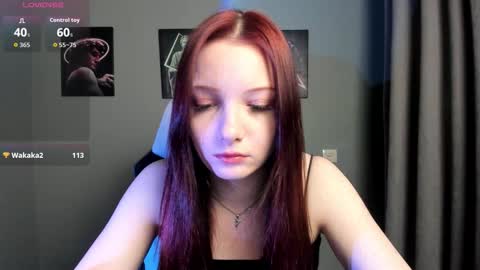 aurorakanie online show from March 18, 2026, 4:54 pm