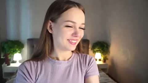 Snapshot of auroralowen chatting on July 21, 2026, 6:27 am Aurora online show from July 21, 2026, 6:27 am