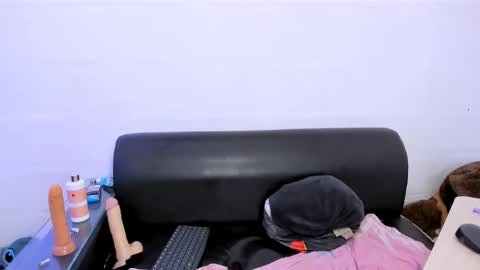 INSTAGRAM AURORA MCRY online show from December 28, 2024, 8:16 am