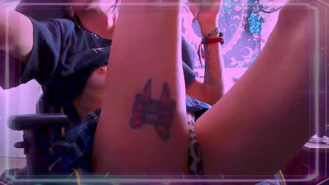 Aurora Rav3n online show from September 22, 2025, 5:59 pm