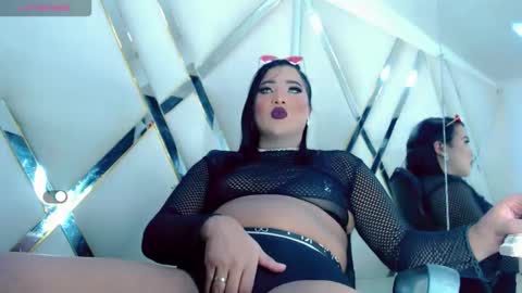 Aurora online show from September 24, 2025, 3:10 am