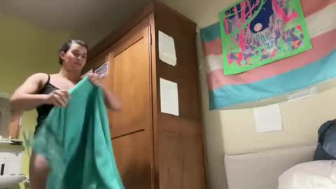 Snapshot of aurore_wave chatting on March 22, 2026, 8:34 pm aurore_wave online show from March 22, 2026, 8:34 pm