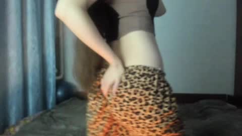 auroro8445438 online show from May 1, 2026, 10:14 pm