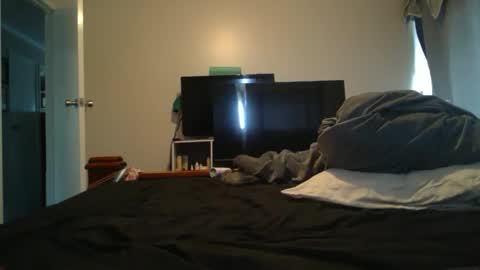 Snapshot of aussielovingxxx chatting on December 11, 2024, 11:43 pm Milf4u online show from December 11, 2024, 11:43 pm